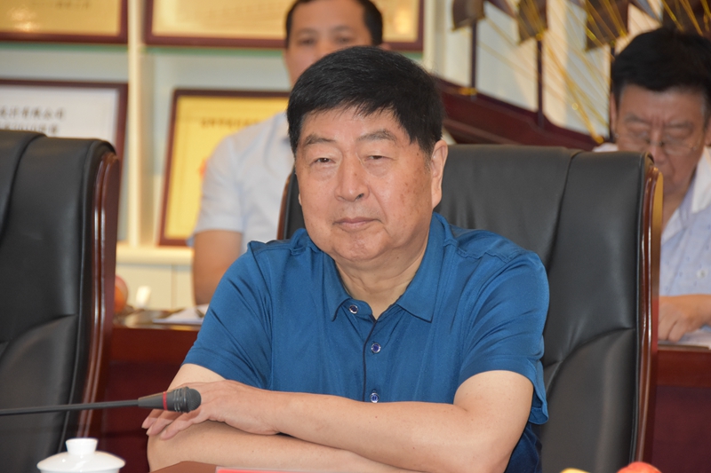 1499397493114696.jpg 2-公司董事長姚金山代表公司對晉城市規(guī)劃院領(lǐng)導蒞臨我院考察交流表示熱烈歡迎.jpg